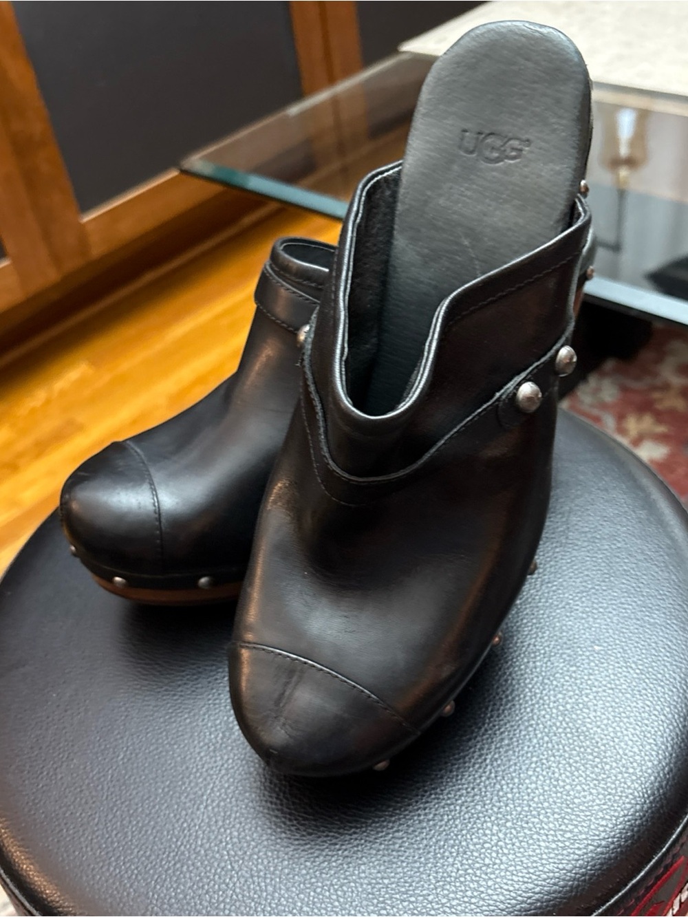 UGG AUSTRALIA , Black Leather clogs ,size 10 Shearling-Lined Boot Interior